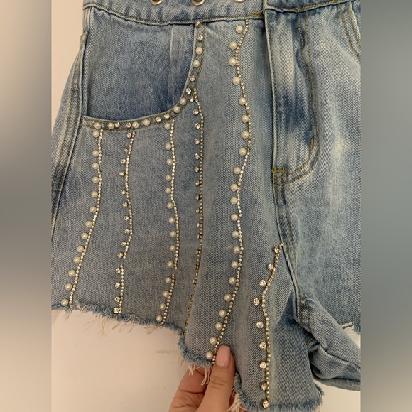 Isabel Marant Étoile Embroidered Shorts - Picture 3 of 9